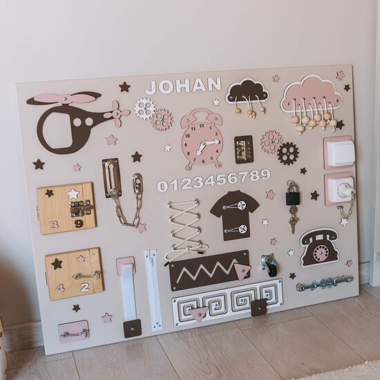 Aktivitāšu dēlis 60x80cm + Statīvs 